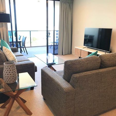 Qube Broadbeach Ocean View Apartments Gold Coast Dış mekan fotoğraf