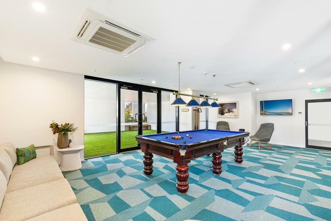 Qube Broadbeach Ocean View Apartments Gold Coast Dış mekan fotoğraf