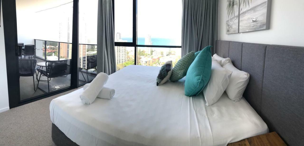 Qube Broadbeach Ocean View Apartments Gold Coast Dış mekan fotoğraf