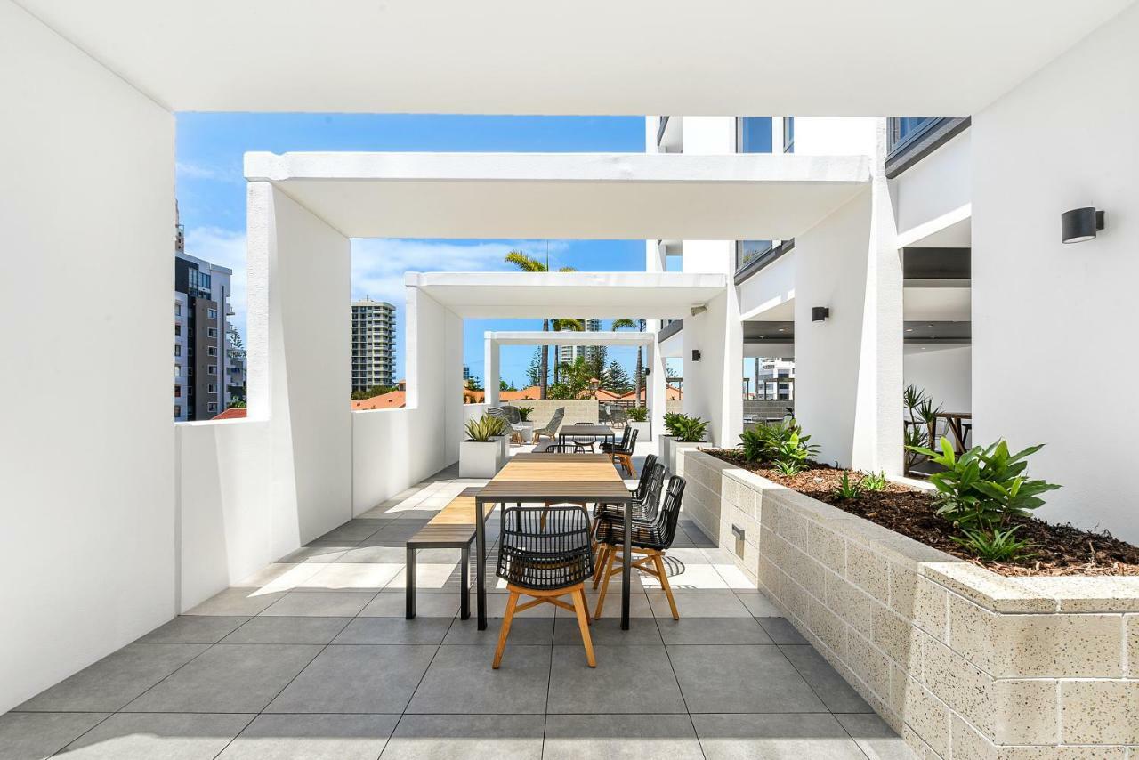 Qube Broadbeach Ocean View Apartments Gold Coast Dış mekan fotoğraf
