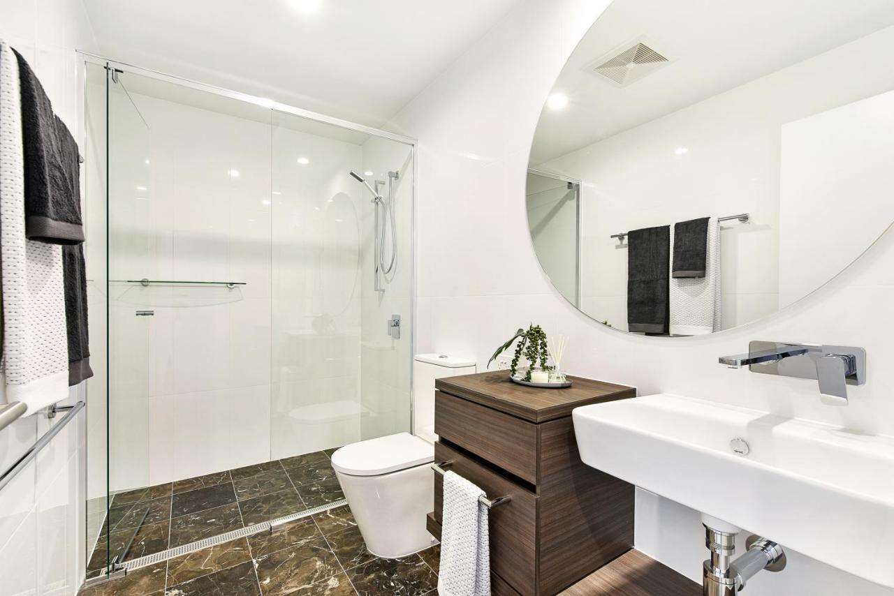 Qube Broadbeach Ocean View Apartments Gold Coast Dış mekan fotoğraf